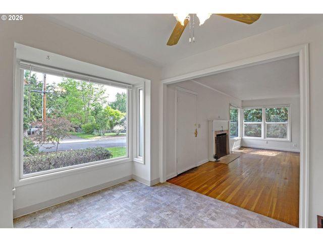 11720 Sw 11TH St, Beaverton, OR 97005
