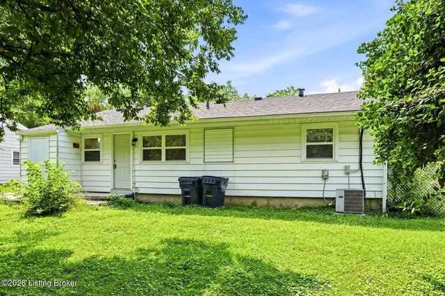 1855 Heaton Rd, Louisville, KY 40216