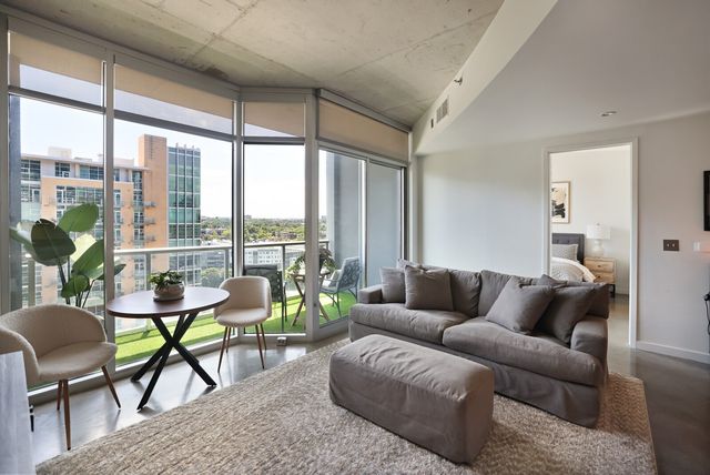600 12th Ave S Apt 1706, Nashville, TN 37203