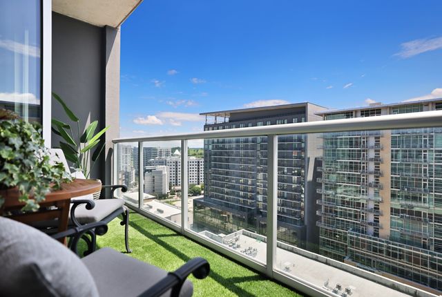 600 12th Ave S Apt 1706, Nashville, TN 37203