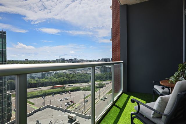 600 12th Ave S Apt 1706, Nashville, TN 37203
