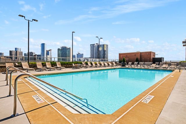 600 12th Ave S Apt 1706, Nashville, TN 37203