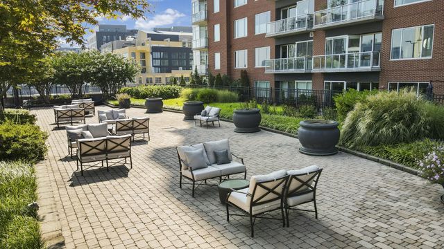 600 12th Ave S Apt 1706, Nashville, TN 37203
