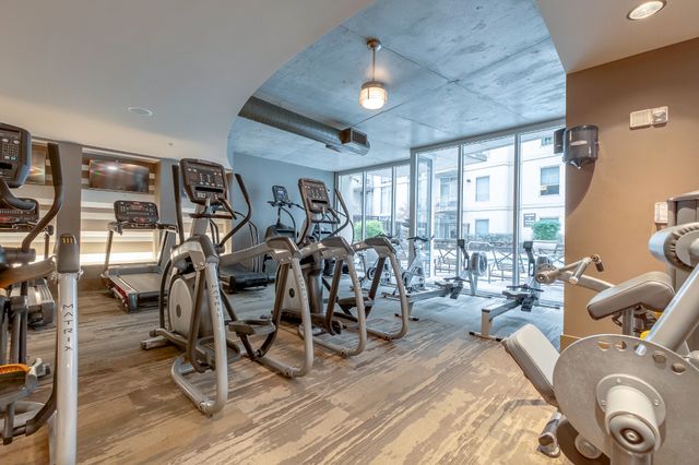 600 12th Ave S Apt 1706, Nashville, TN 37203