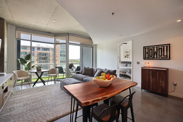 600 12th Ave S Apt 1706, Nashville, TN 37203