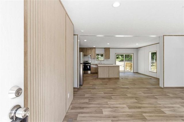 35 N Laurel Trace N, Carrollton, GA 30116