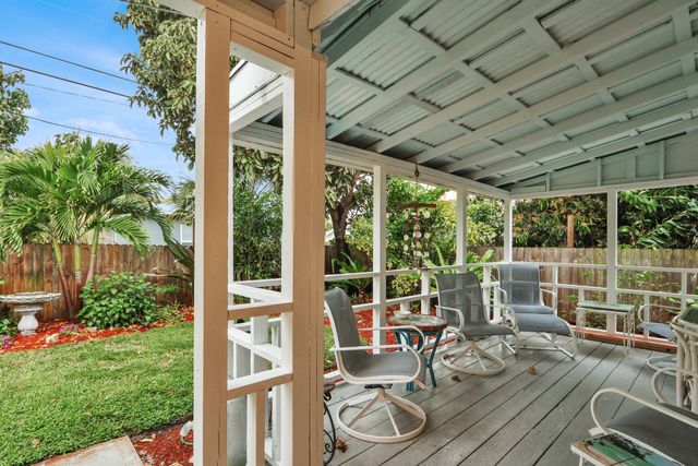 176 E 24th Street, Riviera Beach, FL 33404