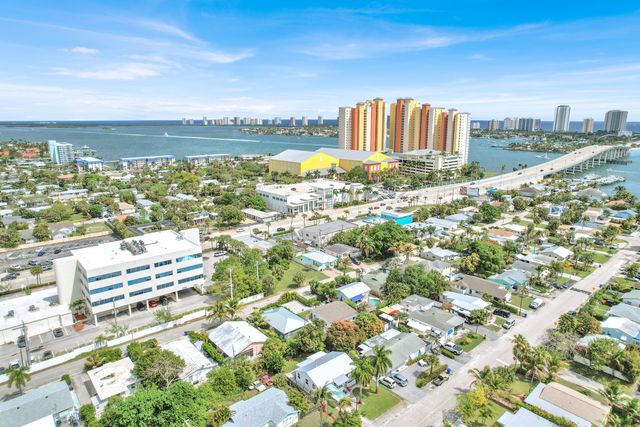 176 E 24th Street, Riviera Beach, FL 33404