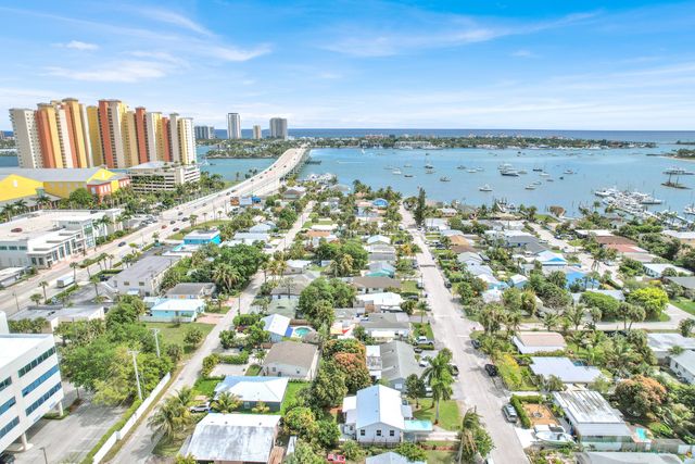 176 E 24th Street, Riviera Beach, FL 33404