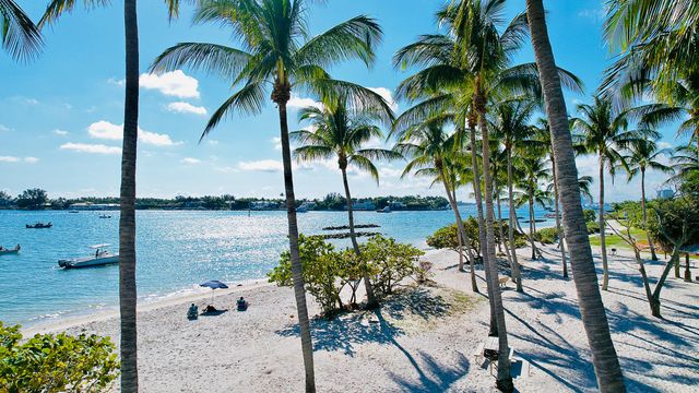 176 E 24th Street, Riviera Beach, FL 33404