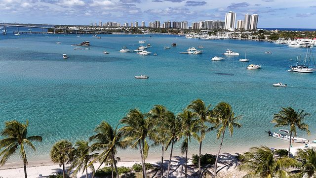 176 E 24th Street, Riviera Beach, FL 33404