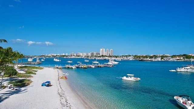 176 E 24th Street, Riviera Beach, FL 33404