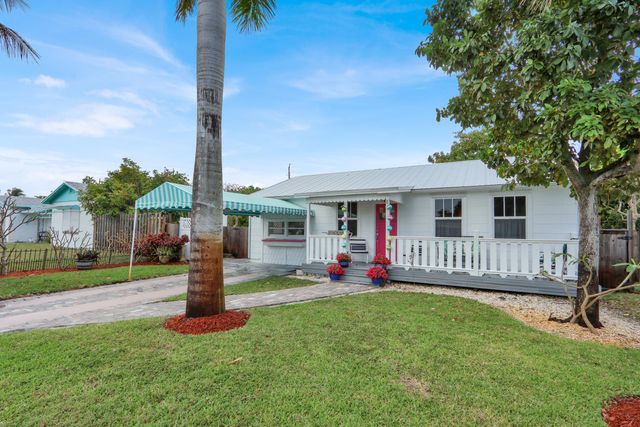 176 E 24th Street, Riviera Beach, FL 33404