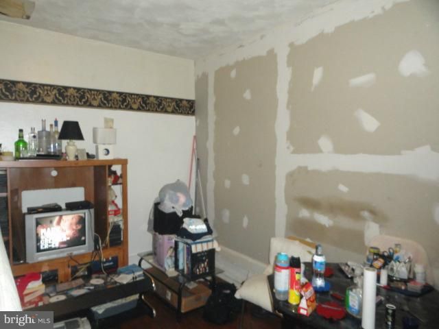 1601 RETREAT ST, Baltimore, MD 21217