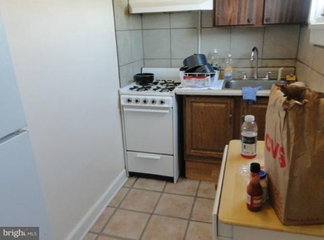 1601 RETREAT ST, Baltimore, MD 21217