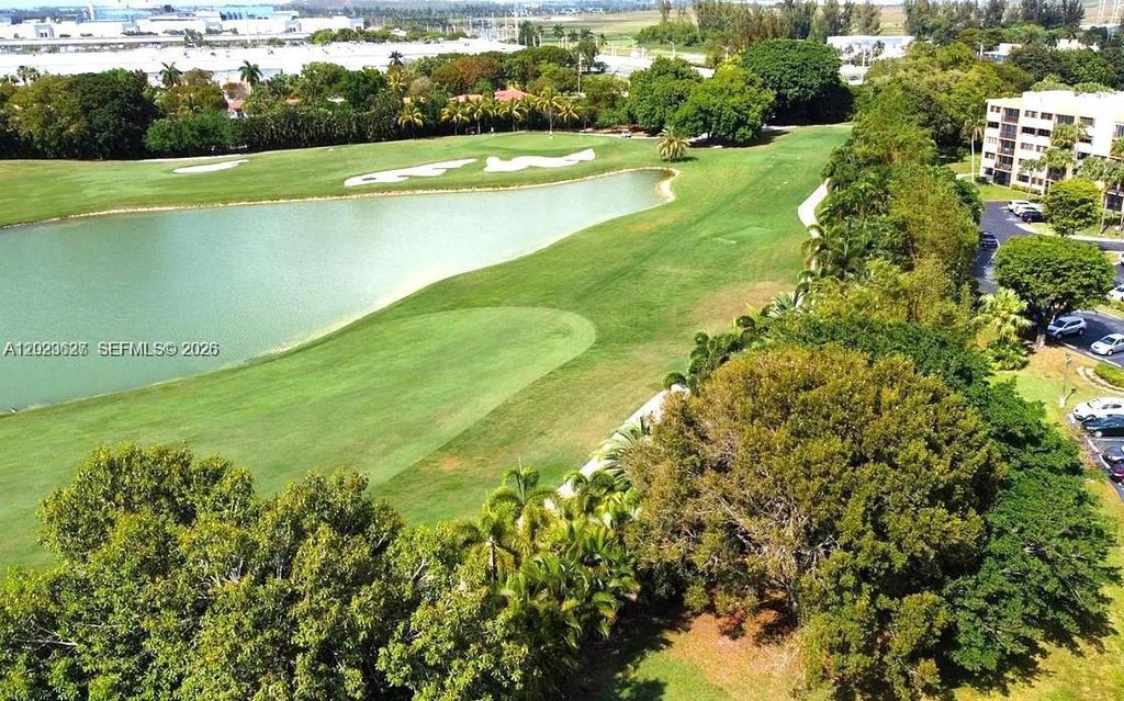 9735 NW 52nd St 208, Doral, FL 33178