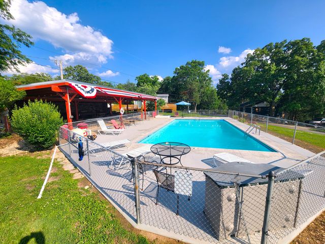 98 Holiday Hideaway Court 1 & 2, Kimberling City, MO 65686