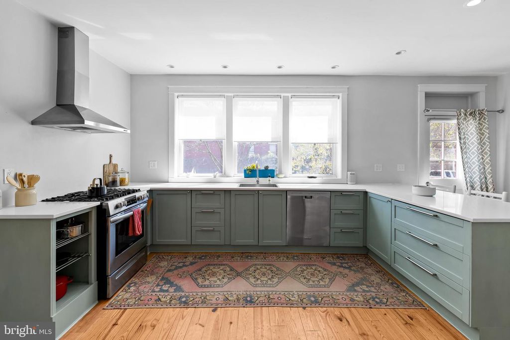 Image 17 of property listing at 2500 BROOKFIELD AVE, Baltimore, MD 21217