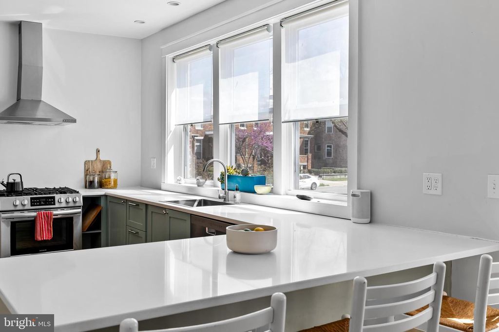 Image 18 of property listing at 2500 BROOKFIELD AVE, Baltimore, MD 21217