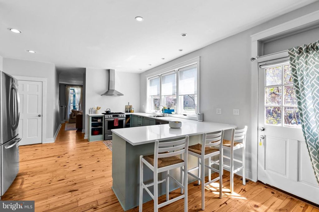 Image 19 of property listing at 2500 BROOKFIELD AVE, Baltimore, MD 21217