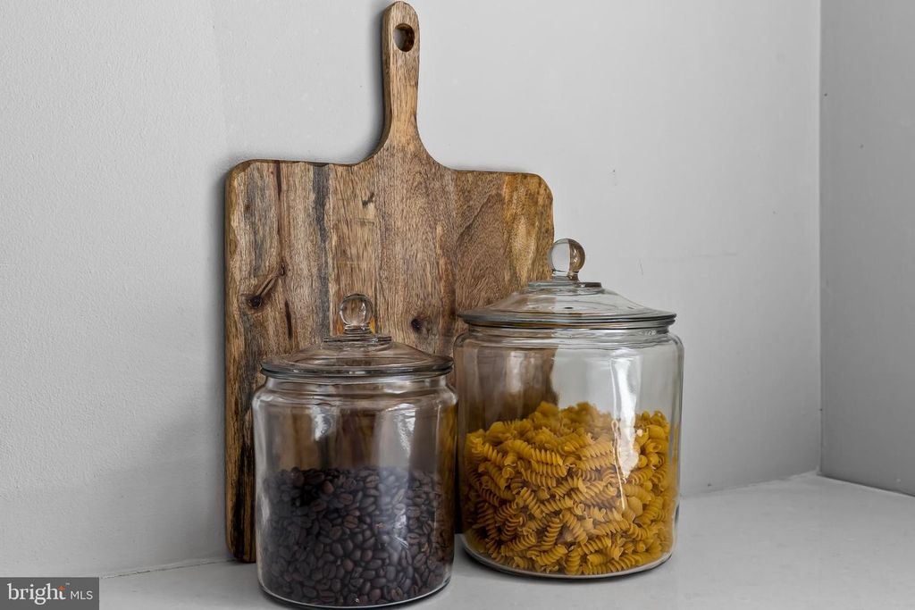 Image 22 of property listing at 2500 BROOKFIELD AVE, Baltimore, MD 21217