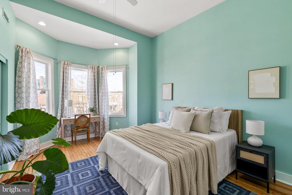 Image 31 of property listing at 2500 BROOKFIELD AVE, Baltimore, MD 21217