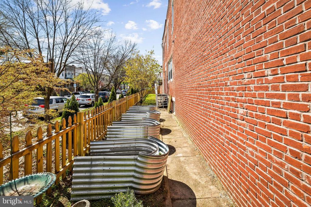 Image 46 of property listing at 2500 BROOKFIELD AVE, Baltimore, MD 21217