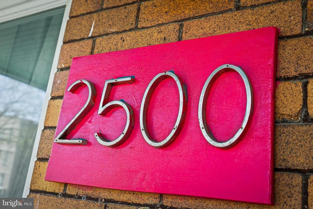 Image 8 of property listing at 2500 BROOKFIELD AVE, Baltimore, MD 21217