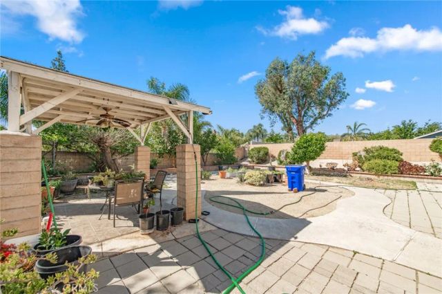 7740 Sewell, Fontana, CA 92336