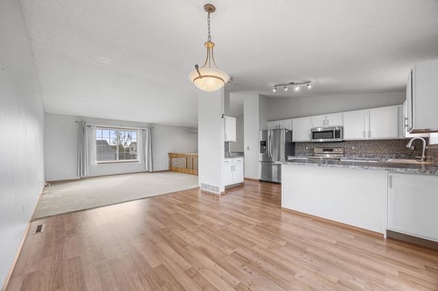 476 Maple Point Boulevard, Mapleton, ND 58059