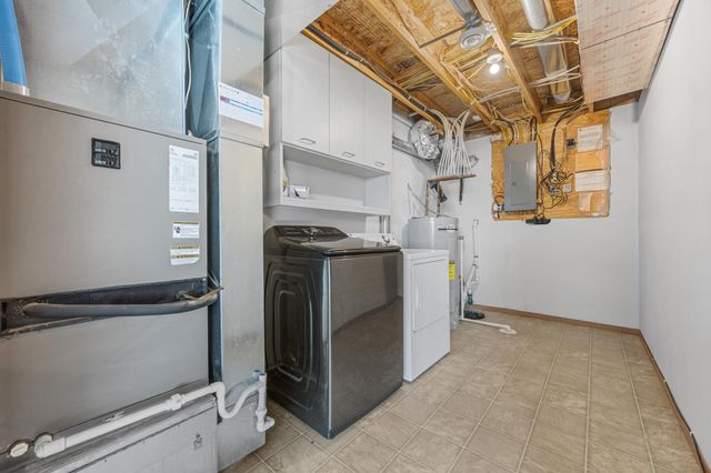 476 Maple Point Boulevard, Mapleton, ND 58059