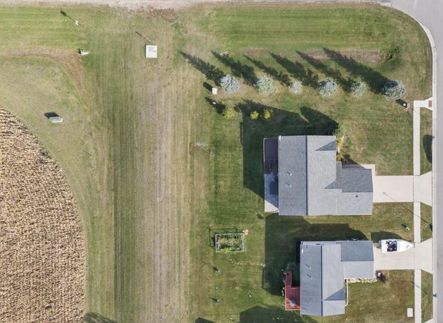 476 Maple Point Boulevard, Mapleton, ND 58059