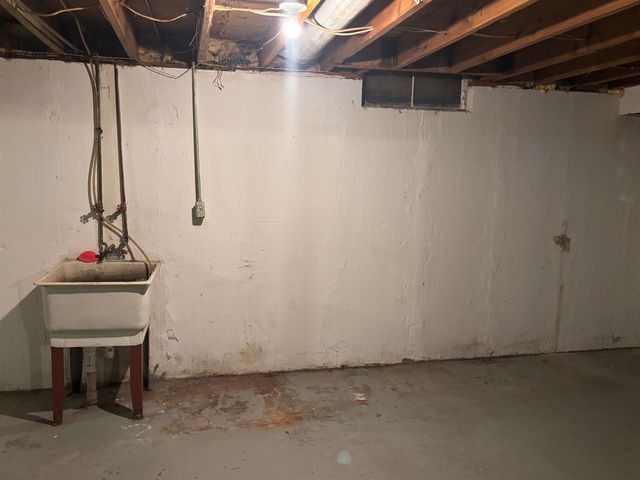 2222 Nebraska Avenue, Saginaw, MI 48601