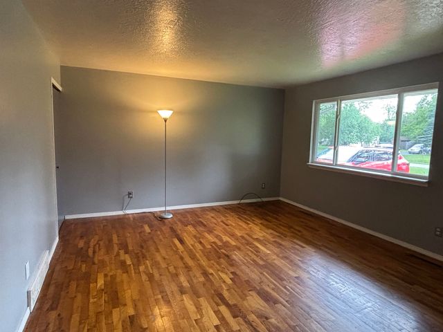 2222 Nebraska Avenue, Saginaw, MI 48601