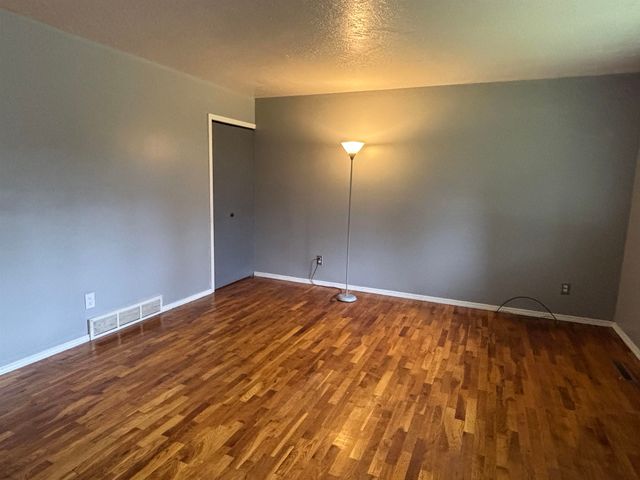 2222 Nebraska Avenue, Saginaw, MI 48601