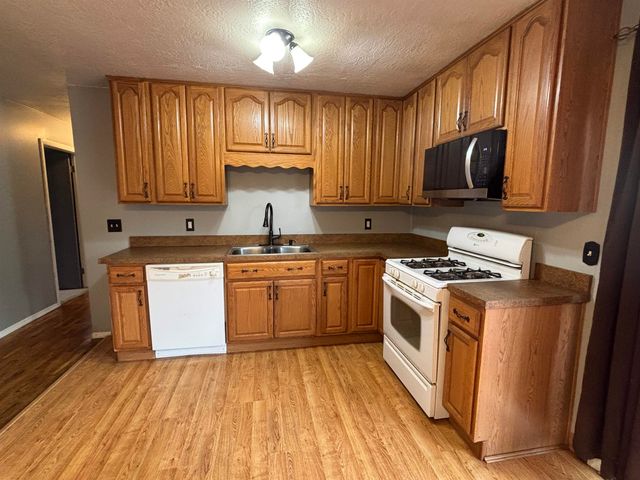 2222 Nebraska Avenue, Saginaw, MI 48601