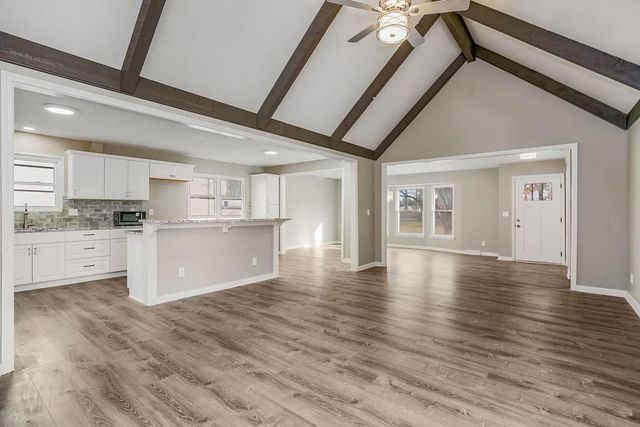 6912 N Madison Avenue, Kansas City, MO 64118