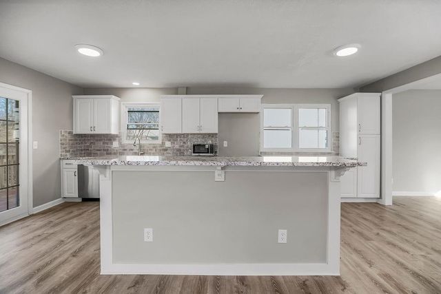 6912 N Madison Avenue, Kansas City, MO 64118