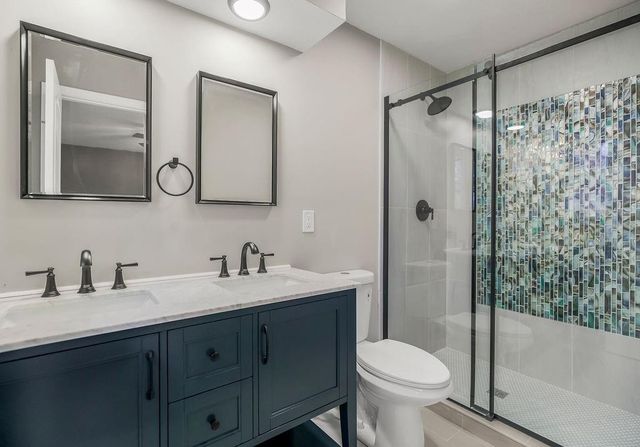 6912 N Madison Avenue, Kansas City, MO 64118