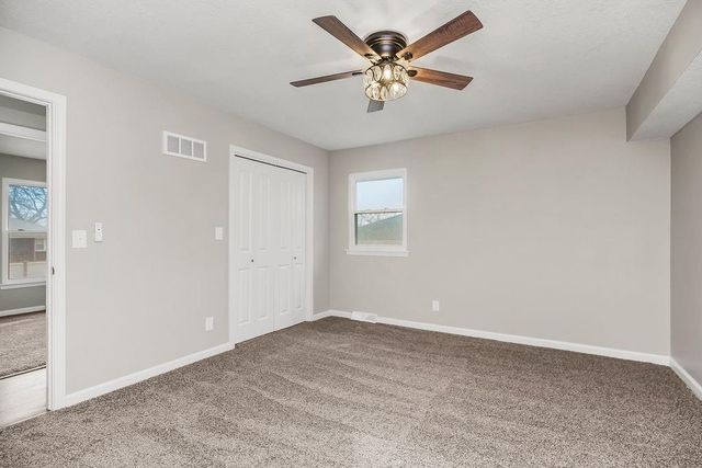 6912 N Madison Avenue, Kansas City, MO 64118