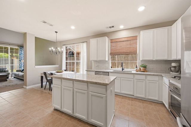 9113 Chardin Park Drive, Fort Worth, TX 76244