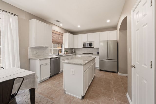 9113 Chardin Park Drive, Fort Worth, TX 76244