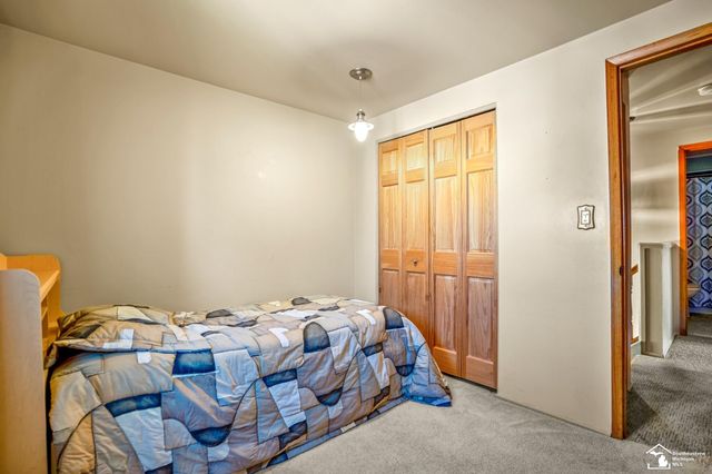 9480 William Street, Taylor, MI 48180