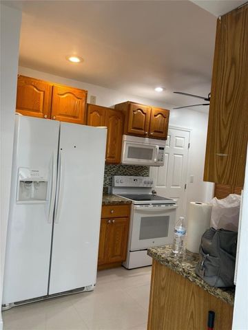 5635 Grant Street, Hollywood, FL 33021