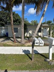 5635 Grant St, Hollywood, FL 33021