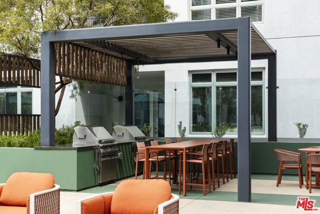 10601 Washington Boulevard 203, Culver City, CA 90232
