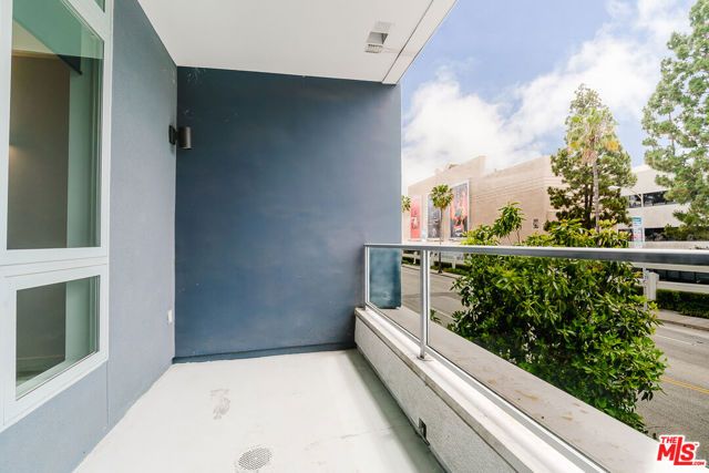 10601 Washington Boulevard 203, Culver City, CA 90232