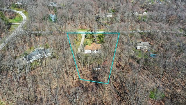 11779 Derbyshire Lane, Chagrin Falls, OH 44023