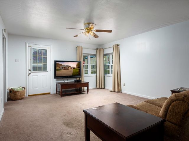 118 Maroney Lane, Shrewsbury, WV 25015