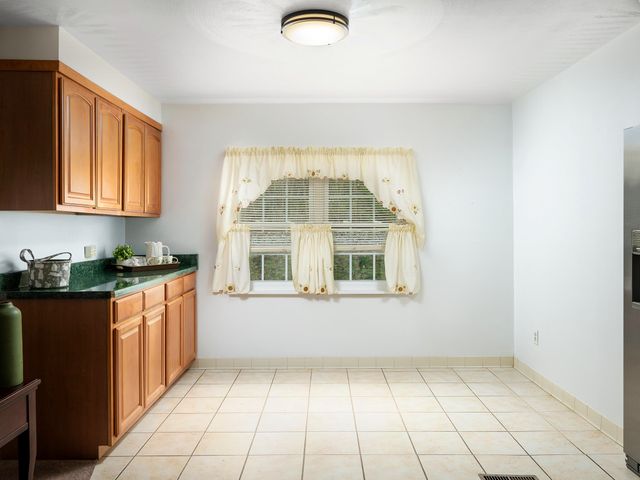 118 Maroney Lane, Shrewsbury, WV 25015